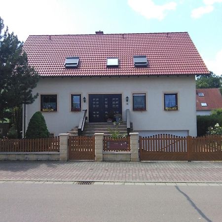 Haus Goehrenz Apartment Markranstaedt Exterior photo